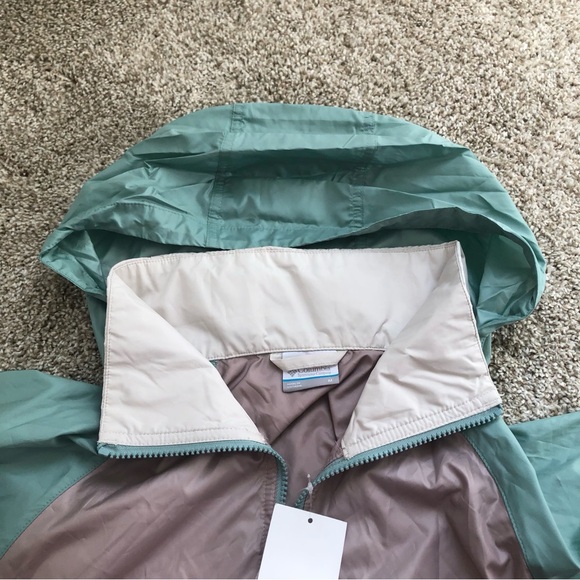 Columbia Packable Jacket - Picture 4 of 5